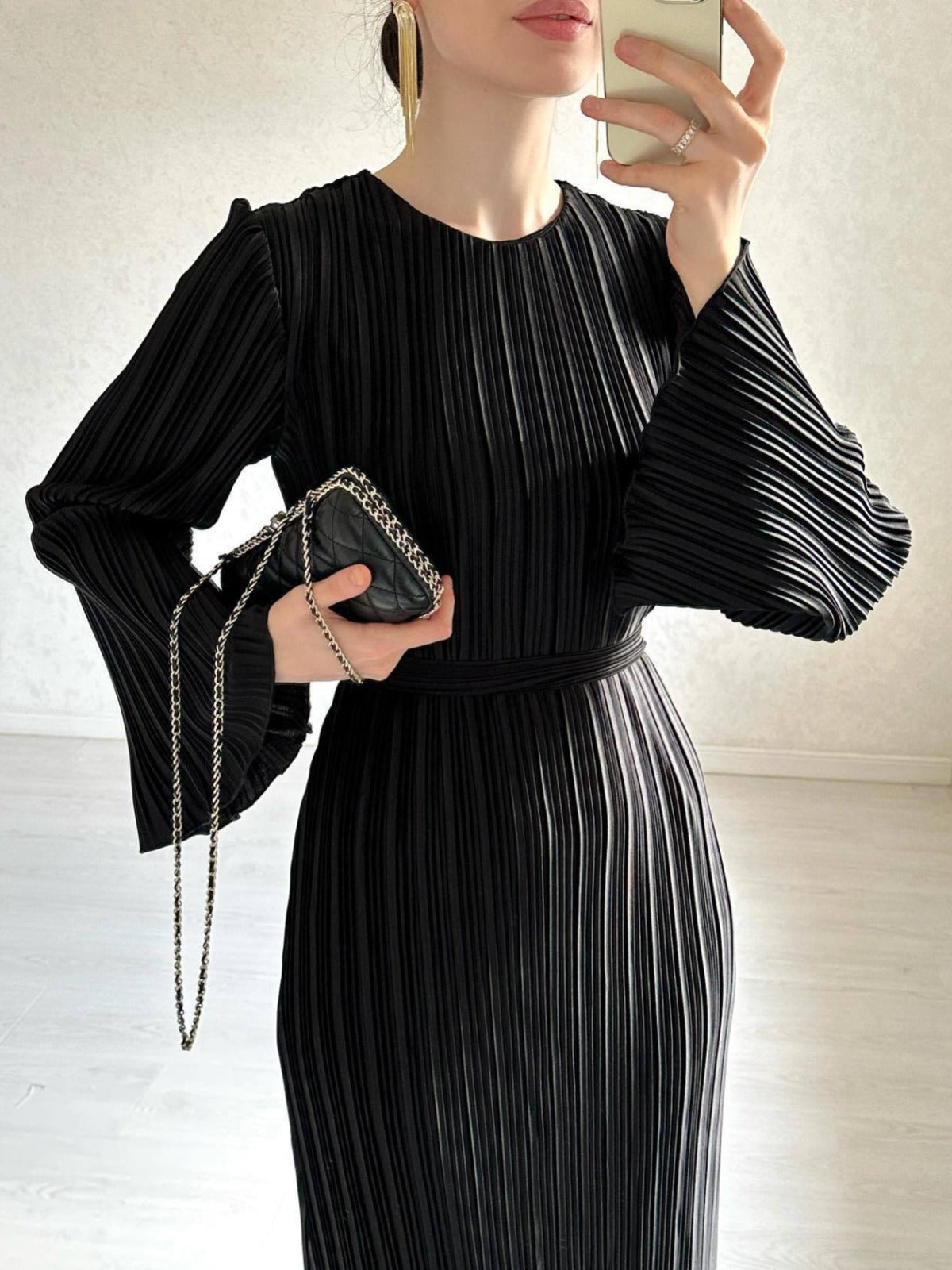 Elegant Pleated Maxi Dress
