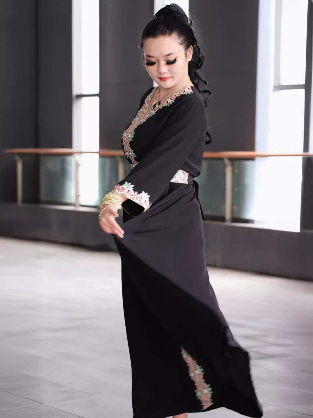 Women's Lace Fashion Characteristic Belt Long Dress